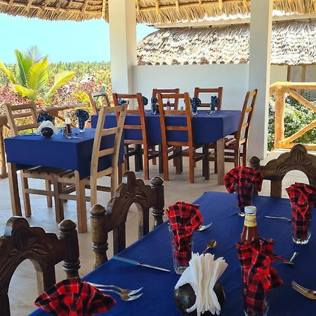 Blue Moon Villa Pwani Mchangani Esterno foto