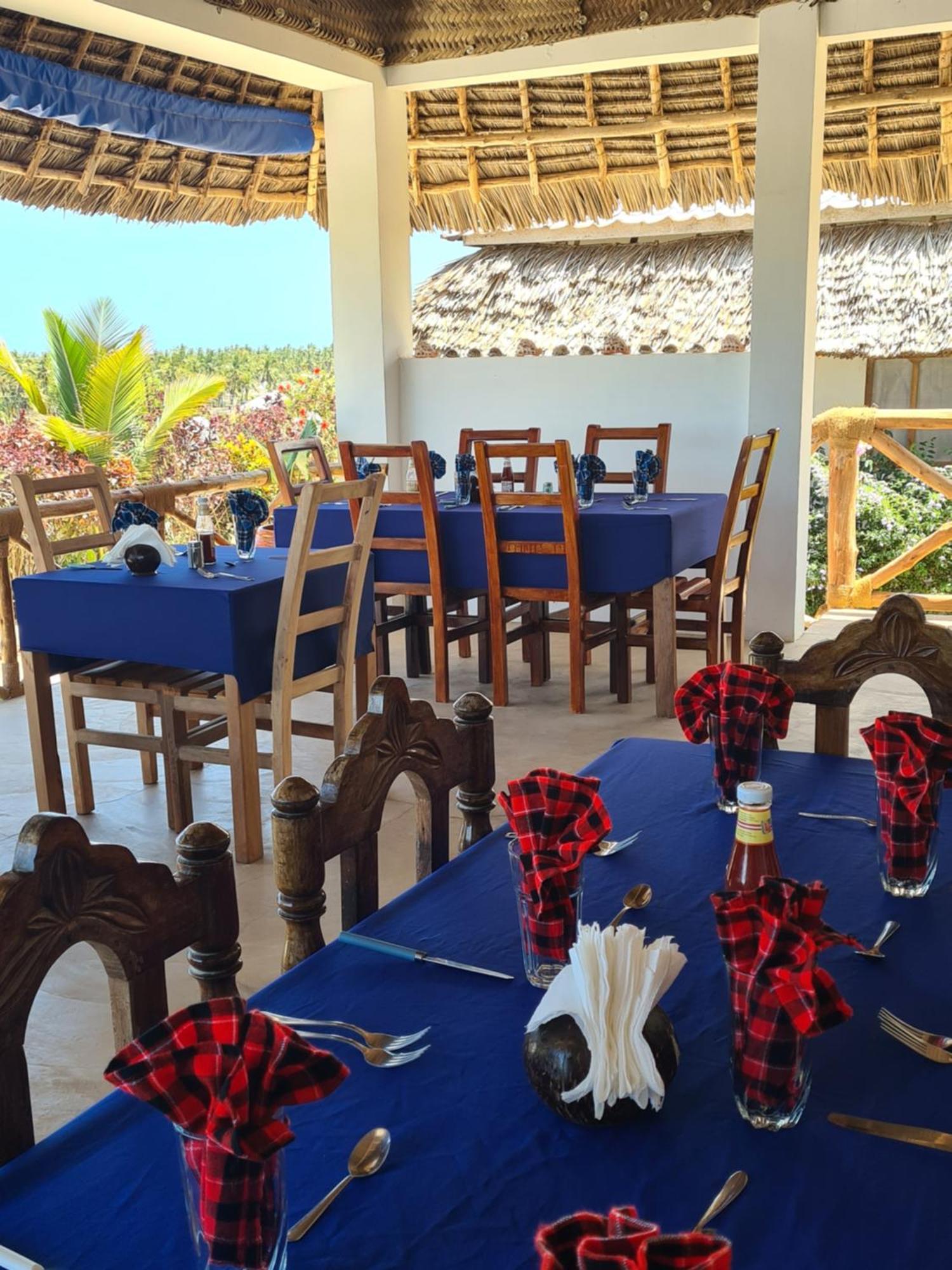Blue Moon Villa Pwani Mchangani Esterno foto
