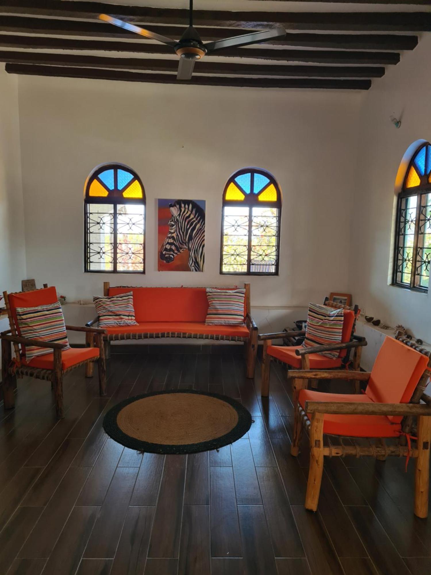 Blue Moon Villa Pwani Mchangani Esterno foto